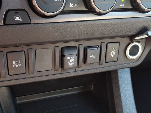 Used 2023 Toyota Tacoma TRD Off-Road AWD/4WD image 24