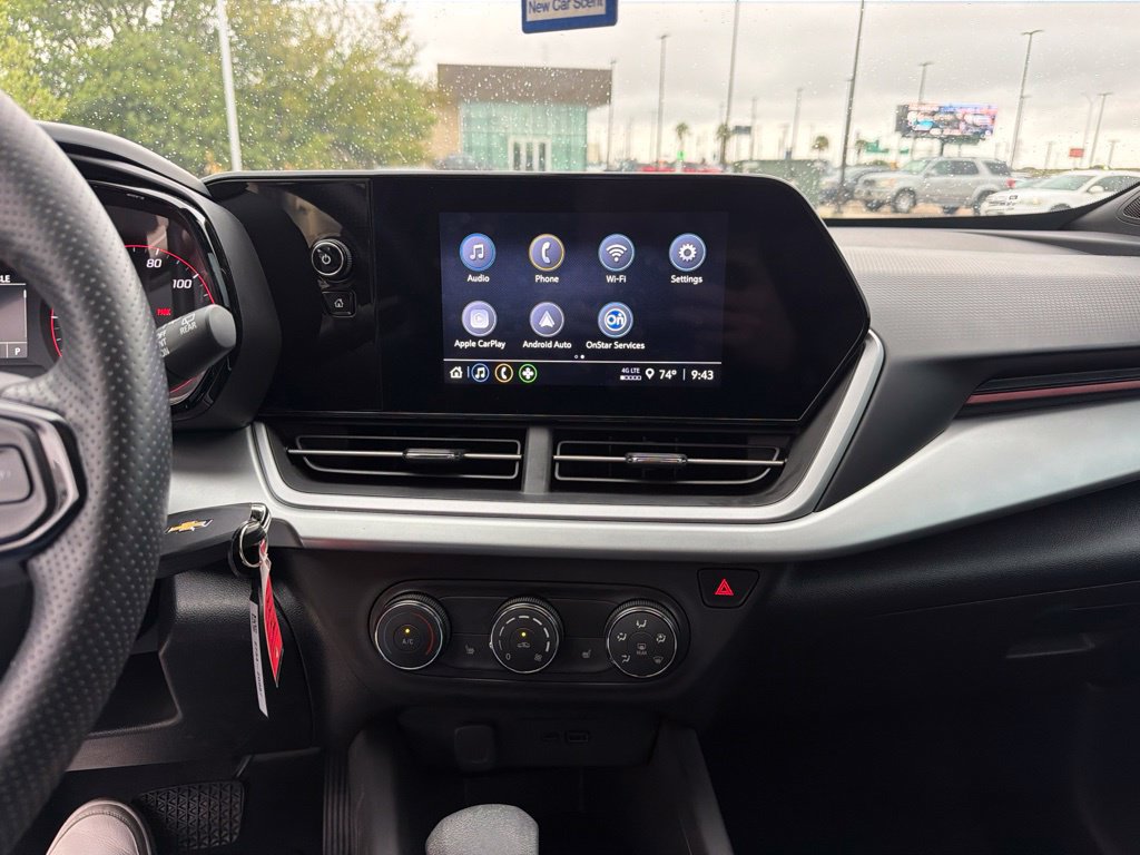 Used 2025 Chevrolet Trax RS w/ Driver Confidence Package FWD image 19
