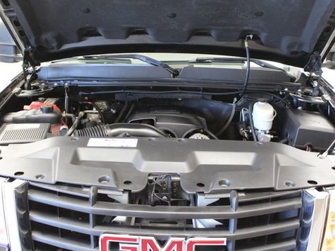 Used 2009 GMC Sierra 3500 SLT w/ SLT Convenience Package AWD/4WD image 24