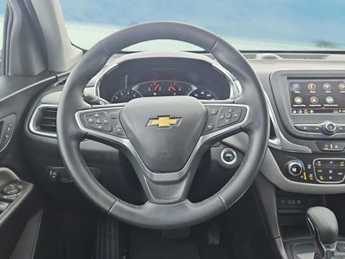 Used 2023 Chevrolet Equinox LT image 11