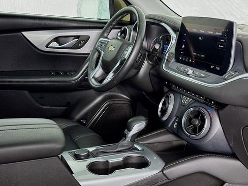 Used 2024 Chevrolet Blazer LT image 31