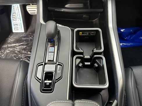 Used 2025 Lexus TX 500h AWD w/ Technology Package image 19