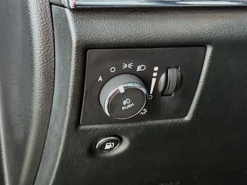 Used 2016 Jeep Grand Cherokee Limited w/ Luxury Group II AWD/4WD image 14