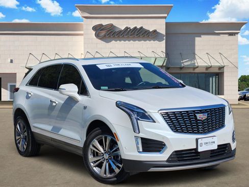 Used 2021 Cadillac XT5 Premium Luxury FWD image 1