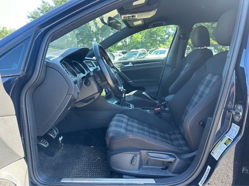 Used 2017 Volkswagen GTI S FWD image 9