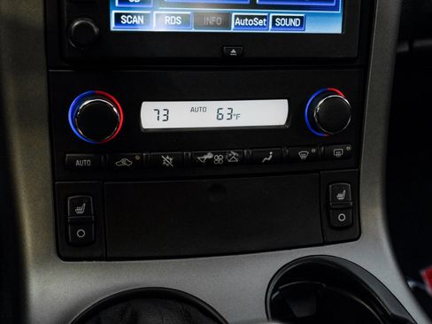 Used 2006 Chevrolet Corvette Coupe w/ Preferred Equipment Group image 25