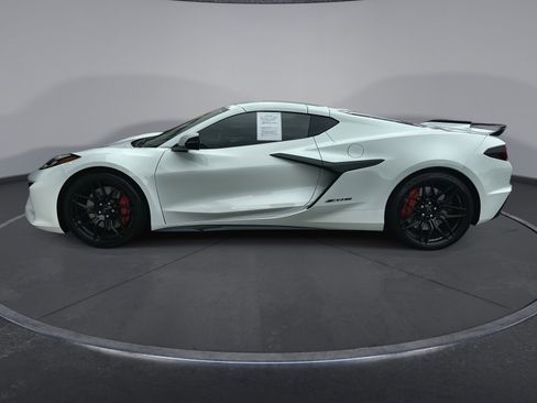 Certified 2023 Chevrolet Corvette Z06 RWD image 12
