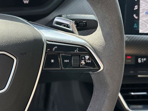 Used 2022 Audi e-tron GT Premium Plus image 25