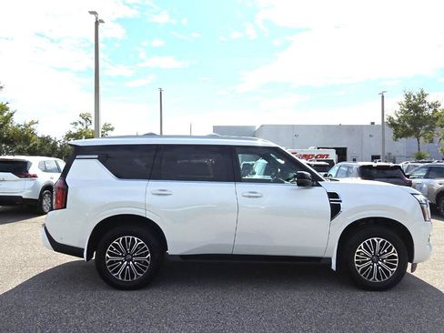Used 2026 Nissan Armada SL RWD image 1