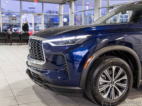 Used 2025 INFINITI QX60 Pure image 5