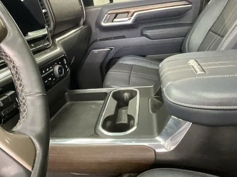 Used 2024 Chevrolet Silverado 3500 High Country w/ High Country Premium Package image 20