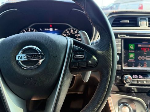 Used 2019 Nissan Maxima SR w/ Premium Package FWD image 9