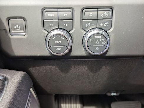 New 2025 GMC Sierra 2500 Denali w/ Denali Reserve Package image 23