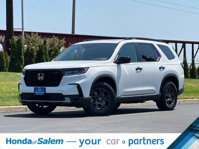 New 2025 Honda Pilot TrailSport