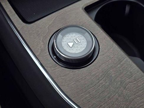 New 2025 Volvo EX90 Plus image 29