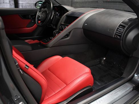 Used 2020 Jaguar F-TYPE R-Dynamic image 40