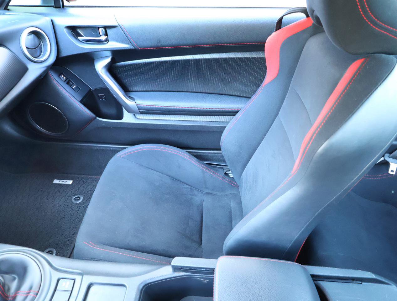Used 2014 Scion FR-S RWD image 38