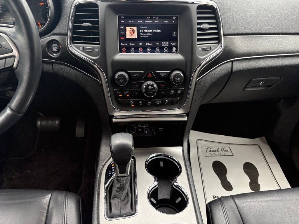 Used 2018 Jeep Grand Cherokee Limited AWD/4WD image 11