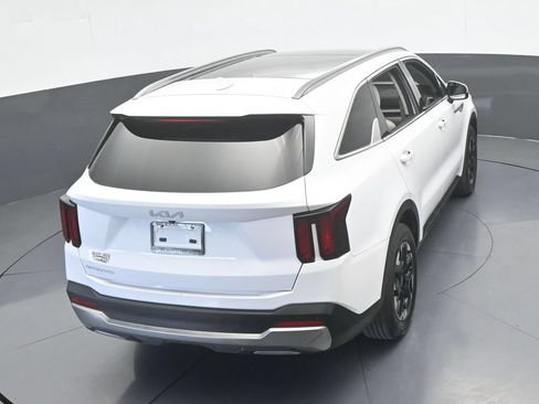 Used 2024 Kia Sorento S w/ Panoramic Sunroof Package FWD image 53