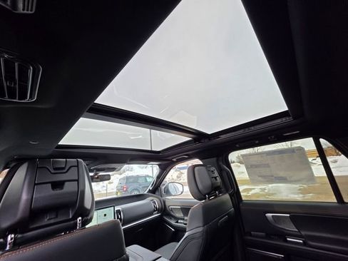 New 2026 Ford Expedition Tremor image 39