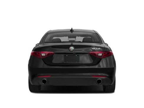 Used 2019 Alfa Romeo Giulia Ti w/ Nero Edizione RWD image 8