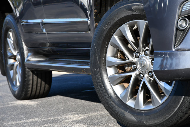 Used 2016 Lexus GX 460 Luxury AWD/4WD image 15