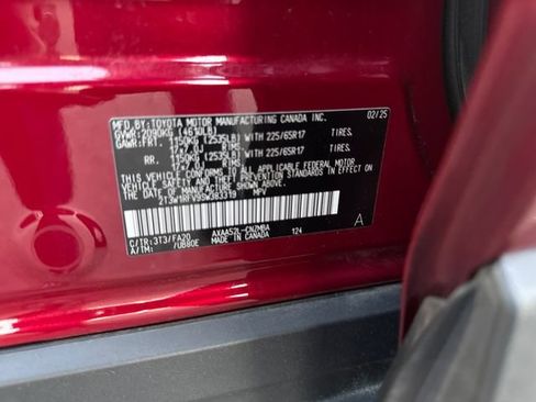 Used 2025 Toyota RAV4 XLE FWD image 28
