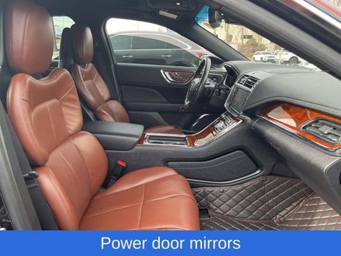 Used 2020 Lincoln Continental Reserve w/ Rear Seat Amenities Package AWD/4WD image 33