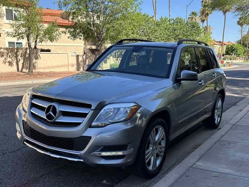 Used 2015 Mercedes-Benz GLK 350 2WD image 4