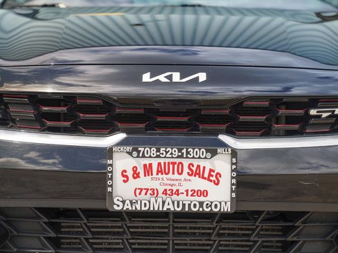 Used 2023 Kia Forte GT FWD image 7