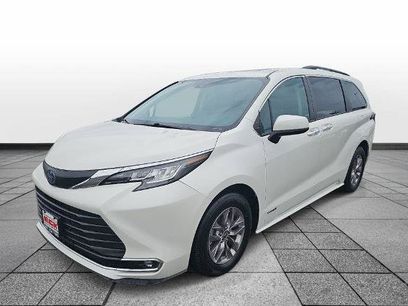 Used 2021 Toyota Sienna XLE w/ XLE Plus Package