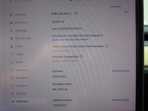 Used 2023 Tesla Model 3 Standard Range RWD image 31