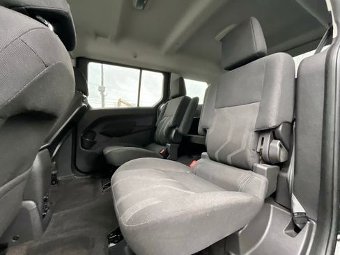 Used 2016 Ford Transit Connect XLT image 13