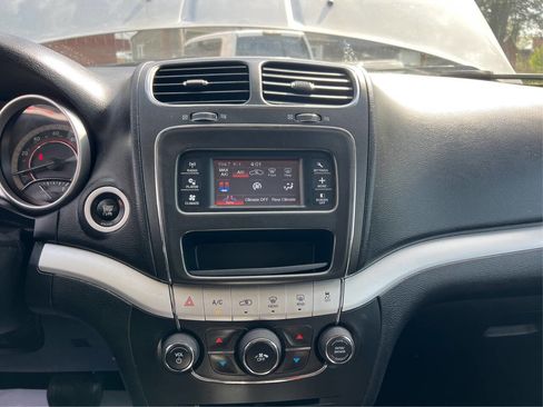 Used 2014 Dodge Journey SXT w/ Flexible Seating Group AWD/4WD image 13