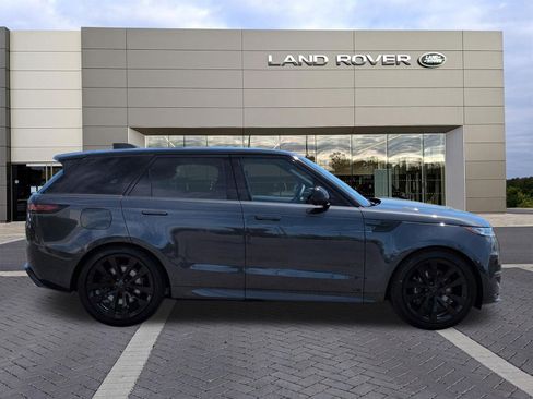 New 2026 Land Rover Range Rover Sport Dynamic SE AWD/4WD image 4