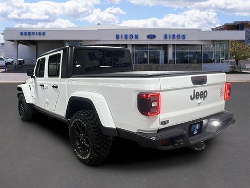 Used 2025 Jeep Gladiator Willys image 5