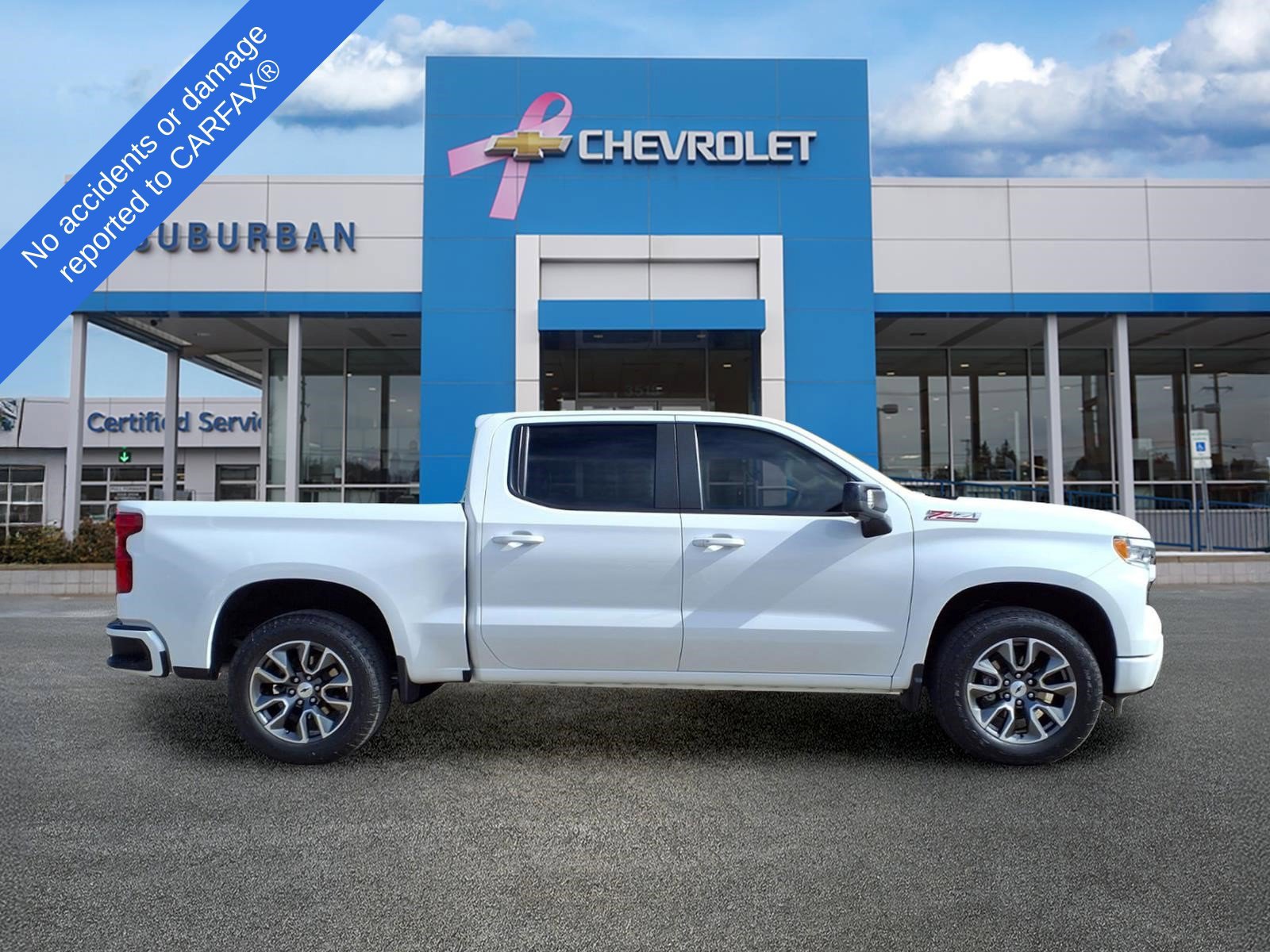 Used 2024 Chevrolet Silverado 1500 RST w/ Convenience Package II AWD/4WD image 4