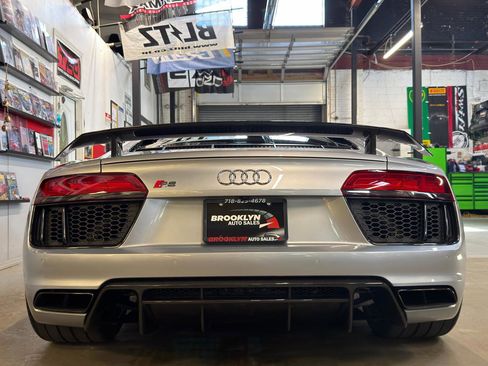 Used 2018 Audi R8 V10 plus w/ 20" Wheel Package AWD/4WD image 7