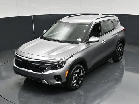 Used 2025 Kia Seltos S FWD image 51