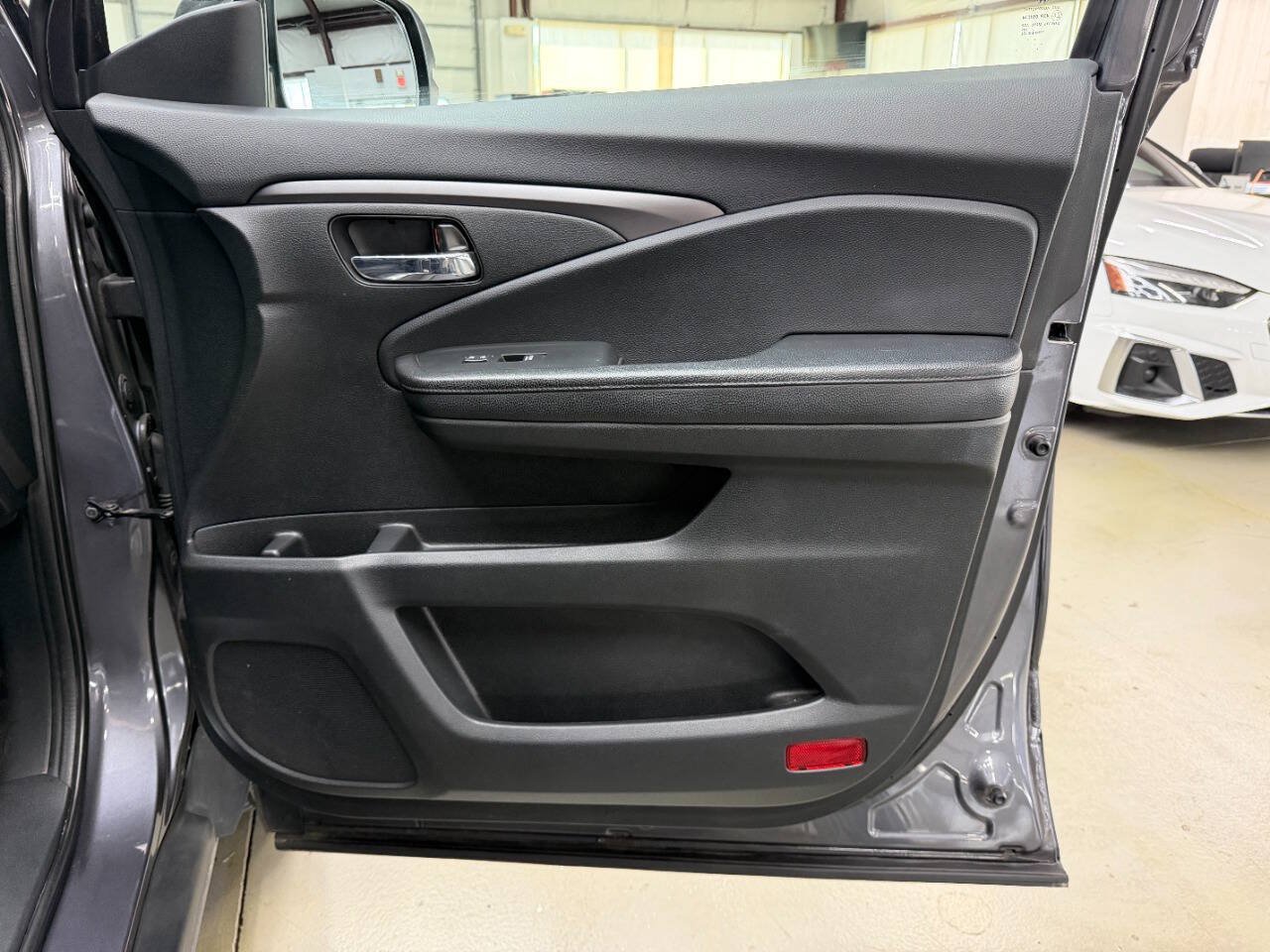 Used 2016 Honda Pilot EX-L image 17