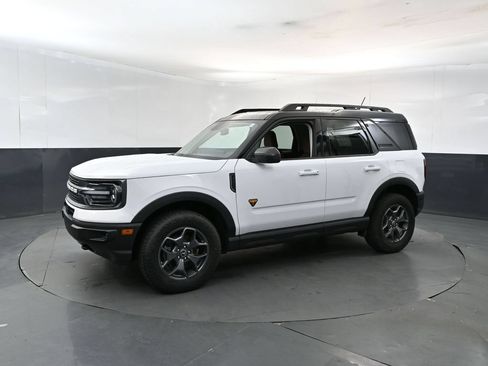 Used 2021 Ford Bronco Sport Badlands w/ Badlands Package AWD/4WD image 2