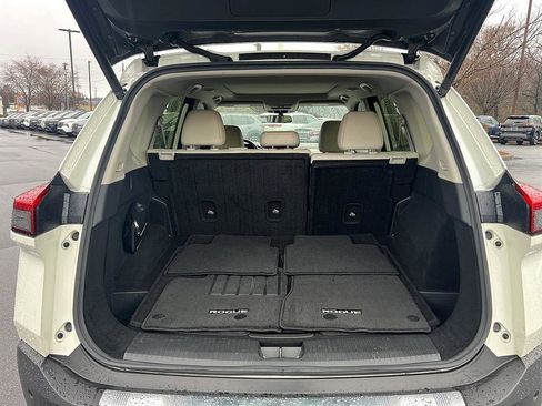 Certified 2023 Nissan Rogue SV w/ SV Premium B Package image 15