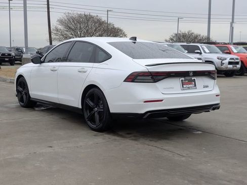 Used 2024 Honda Accord Sport image 8