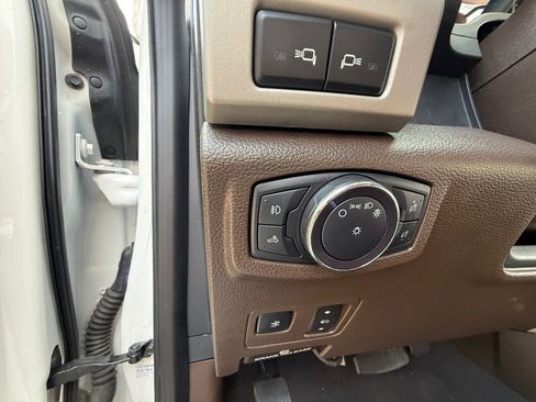 Used 2022 Ford F250 King Ranch w/ Chrome Package image 25