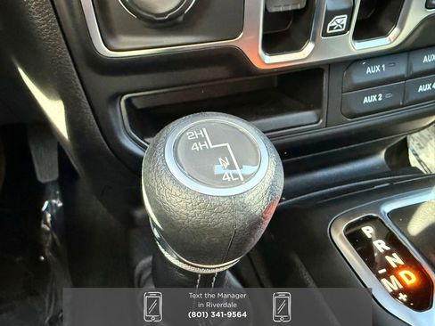 New 2025 Jeep Gladiator Sport image 21