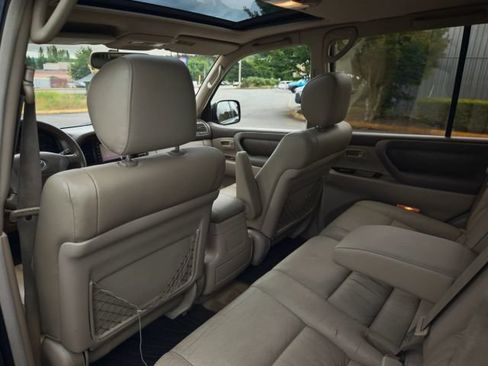 Used 2002 Toyota Land Cruiser AWD/4WD image 43