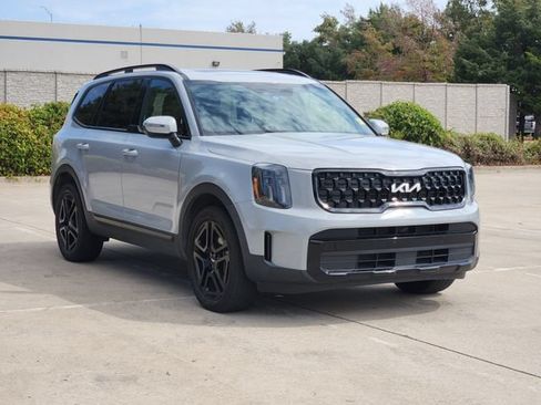 Used 2024 Kia Telluride EX X-Line AWD/4WD image 3