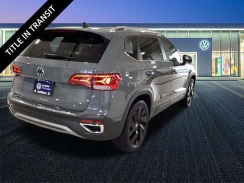 Used 2024 Volkswagen Taos SEL AWD/4WD image 27