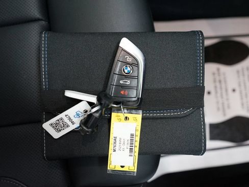 Used 2023 BMW X3 xDrive30i w/ Premium Package AWD/4WD image 65