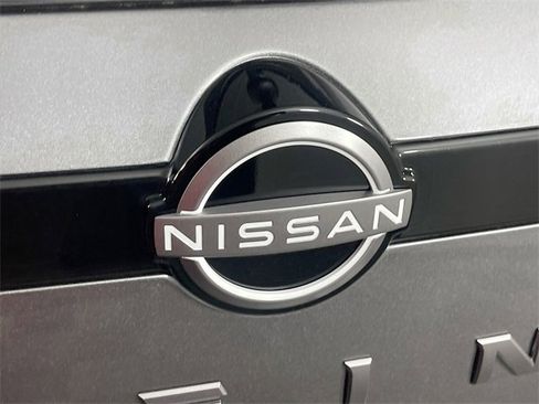 New 2026 Nissan Pathfinder SL image 19